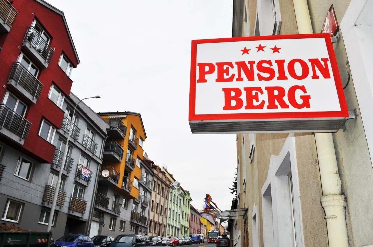 Pension Berg Praga Esterno foto